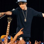 justin bieber performing 250210 justin bieber performing 250210