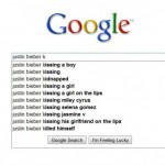 OMG.. Justin Bieber Kissing a Boy